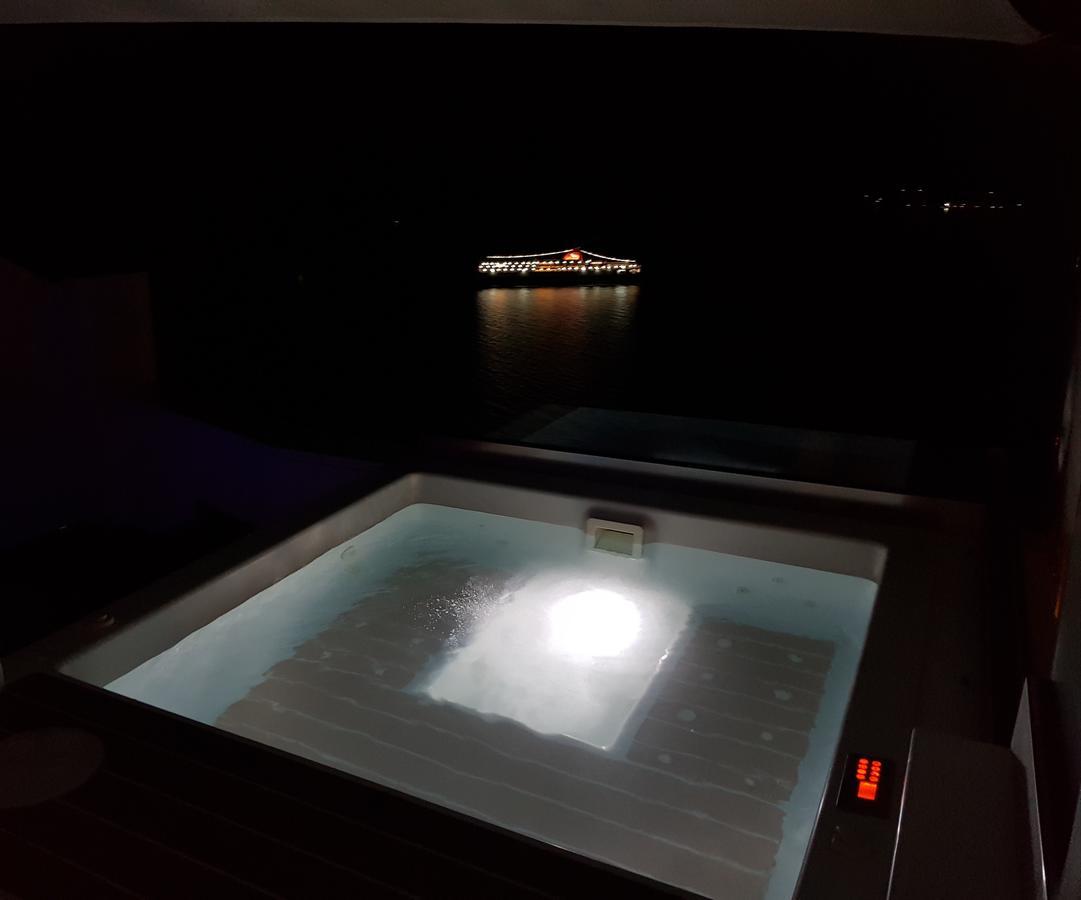 Hyperion Oia Suites Ngoại thất bức ảnh